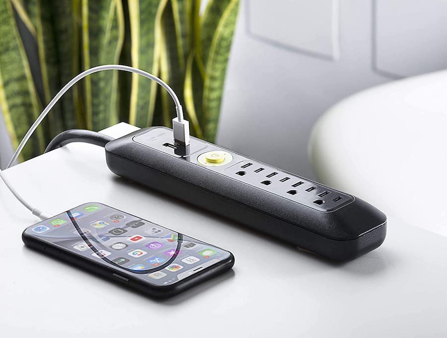 Surge Protector Power Strip 4 AC Outlets & 2 USB Ports