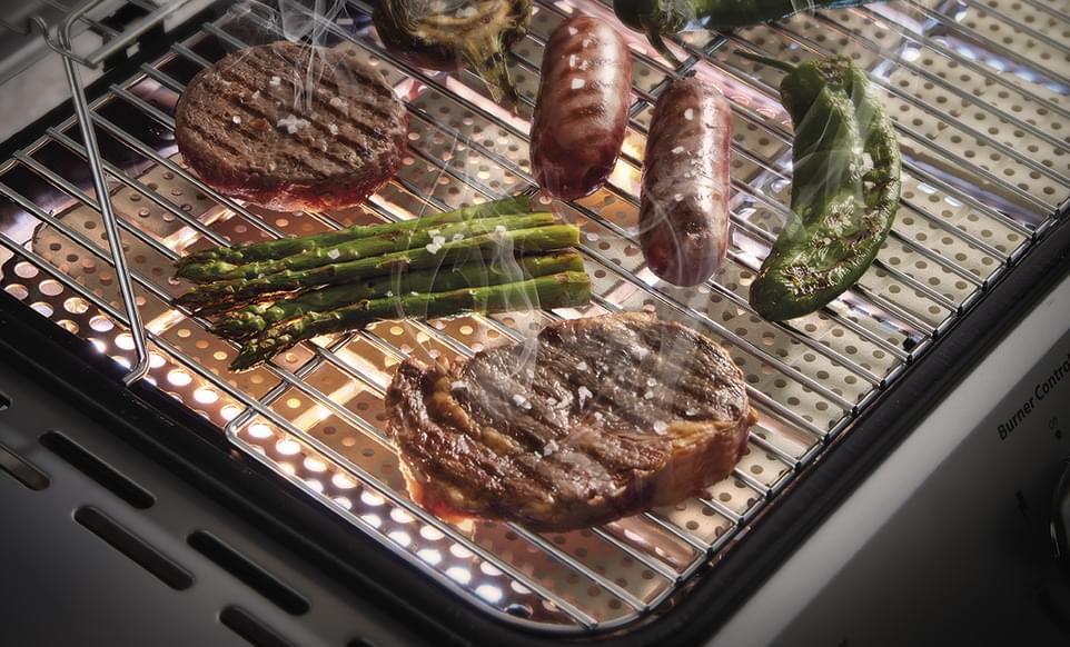 EasyLife Tech ceramic grill tiles on gas barbecue – Famatel heat-retaining BBQ briquettes